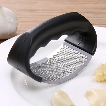 Garlic grinder