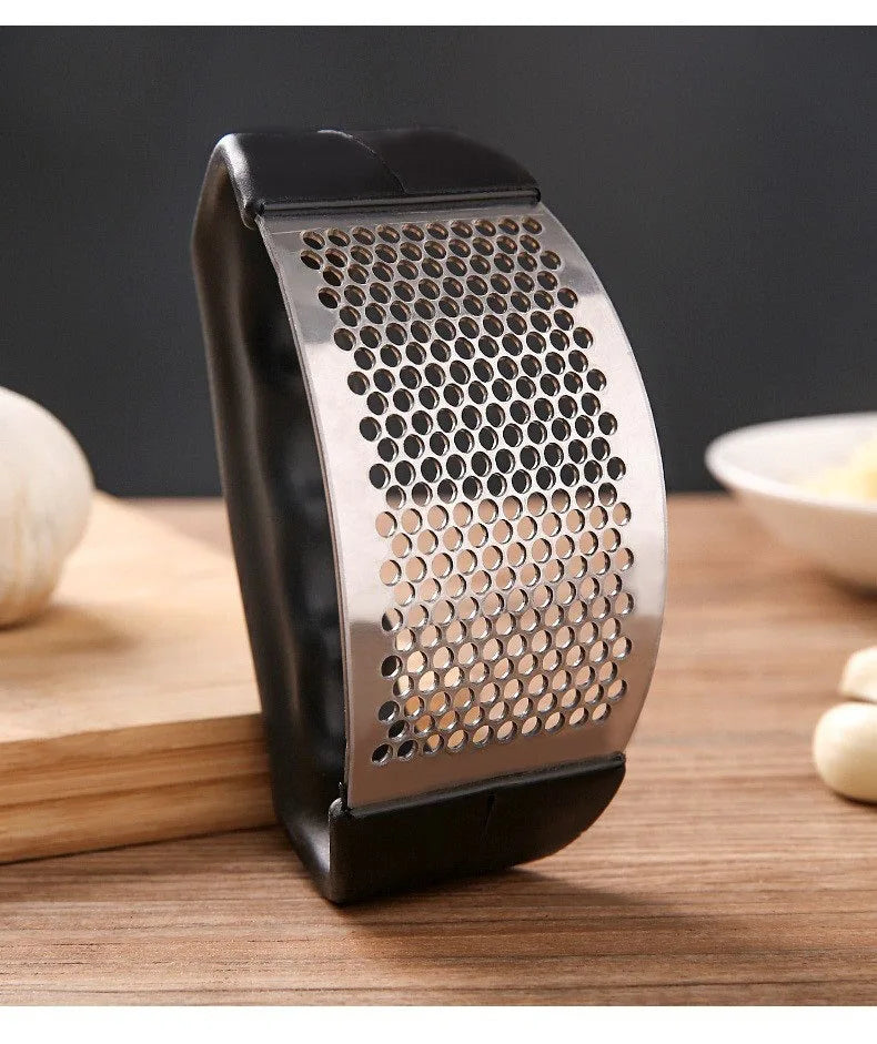 Garlic grinder